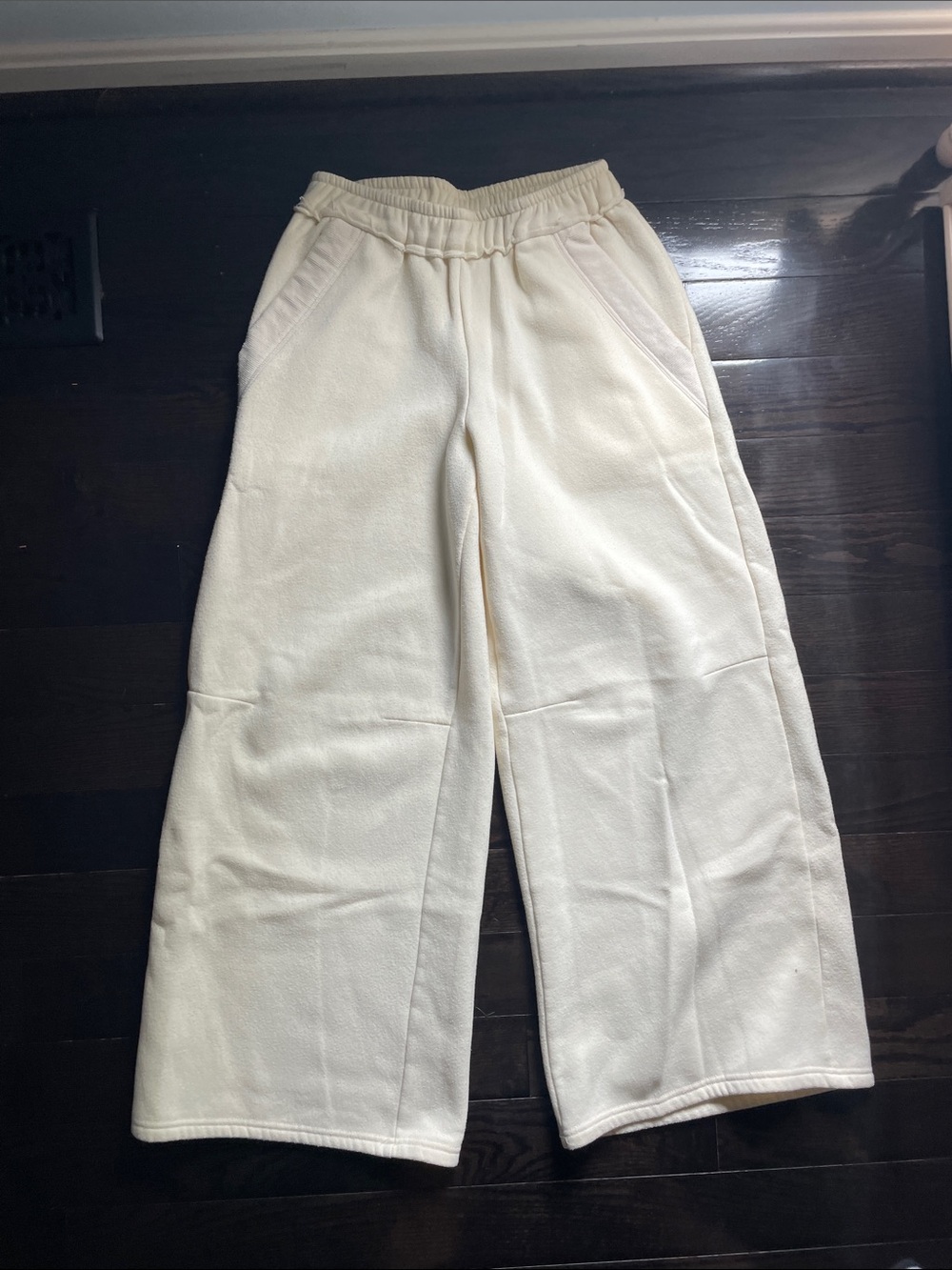 Edikted Wide Leg Butter Yellow Sweatpants